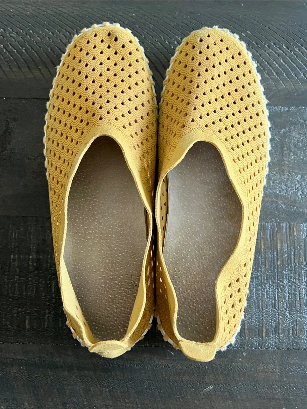 Ilse Jacobsen Tulip Slip On Shoes Womens EU 38 Yellow Laser Cut Comfort Flats